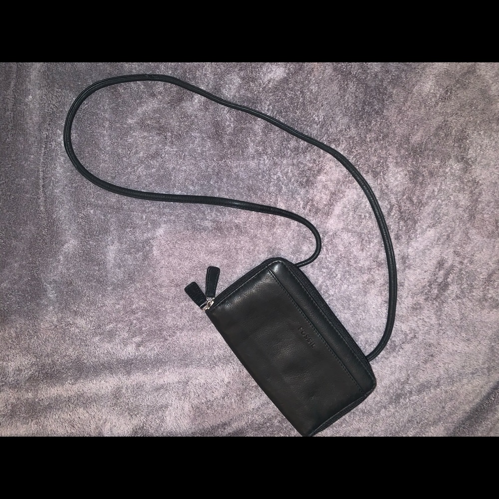 Fossil Black Crossbody Bag with Contemporary Style